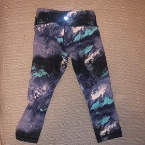 Lululemon Capri leggings